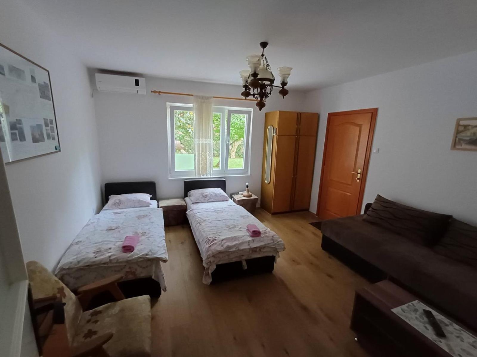 Apartments For Friends Trebinje Bilik gambar