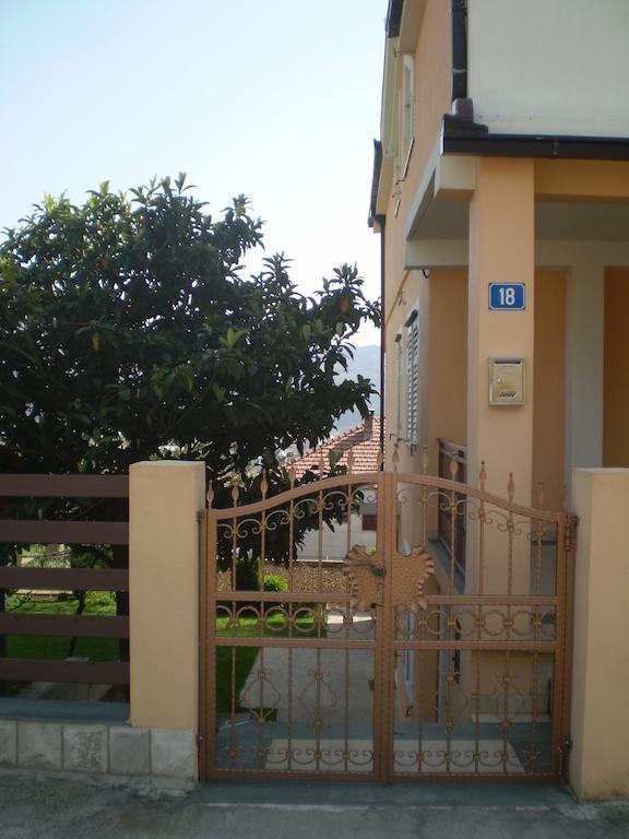 Apartments For Friends Trebinje Luaran gambar